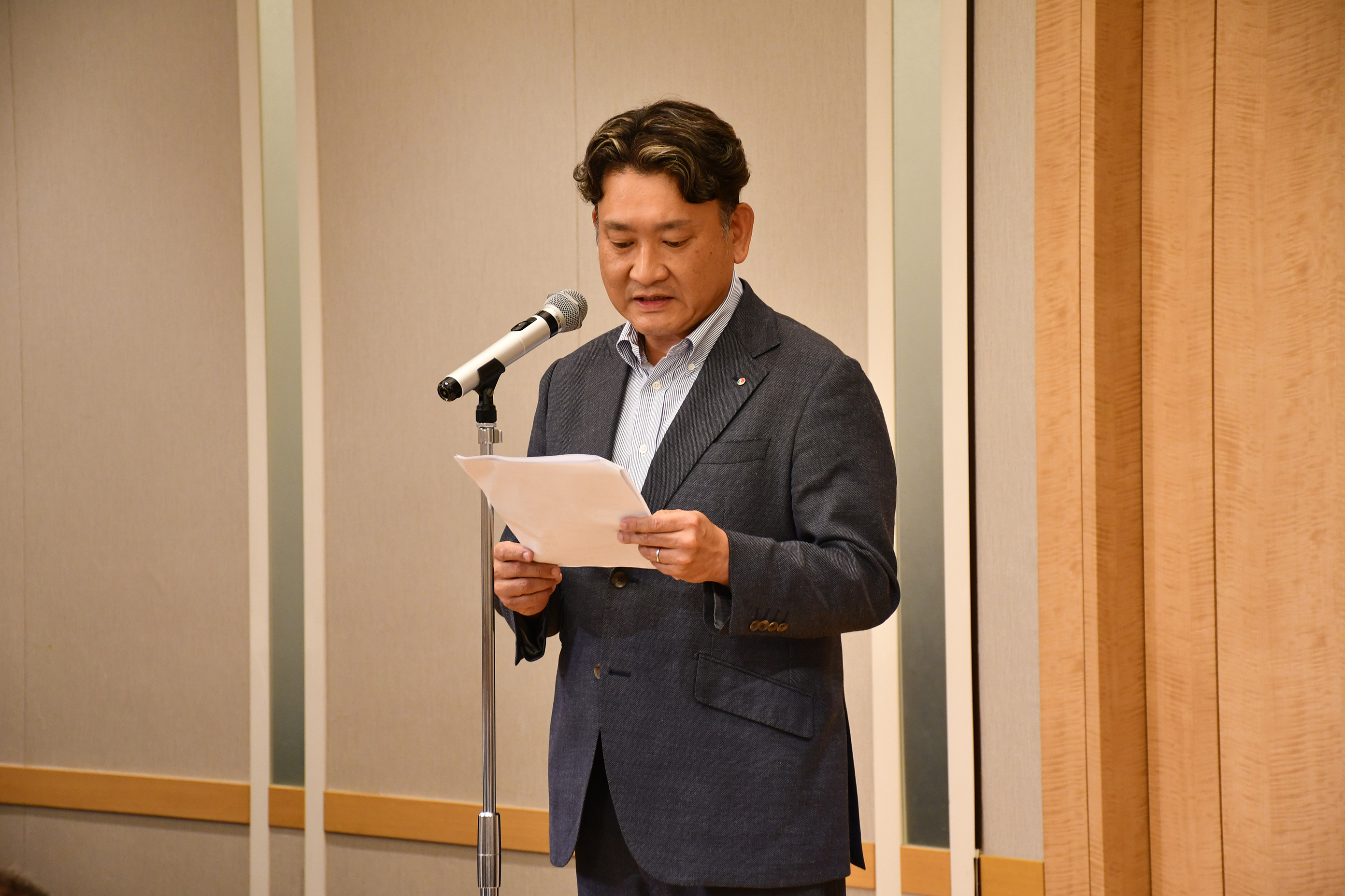 佐野哲平 副幹事長より、ブロックの活動報告