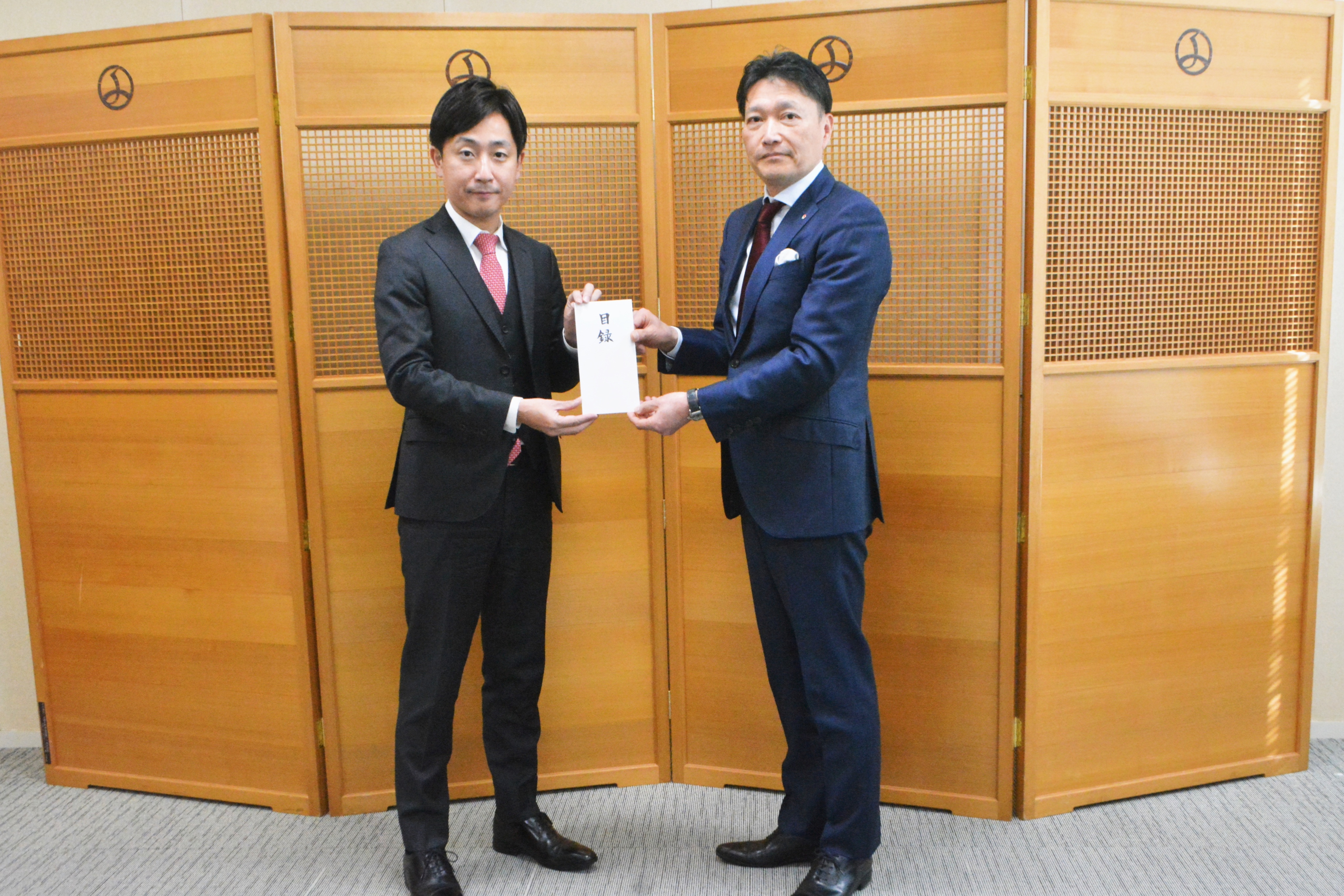 【贈呈式の模様】